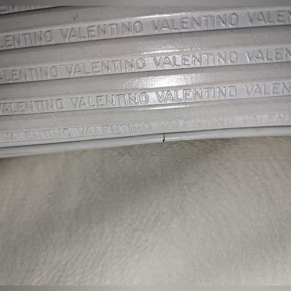 Mario Valentino Clutch Bag V Mark Leather White GUC - Picture 11 of 14